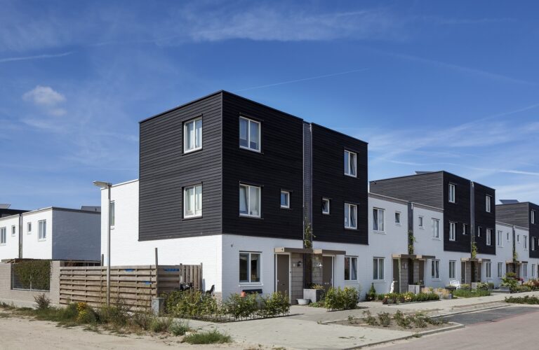 Hans Hoppenbrouwers, woningbouw Alphen a/d Rijn