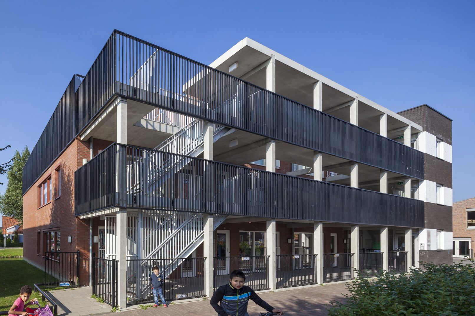 Hans Hoppenbrouwers, woningbouw en kinderopvang, Ypenburg, 2013